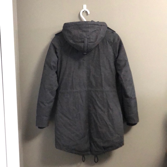 Aritzia Community Paradigm winter jacket - Picture 4 of 15